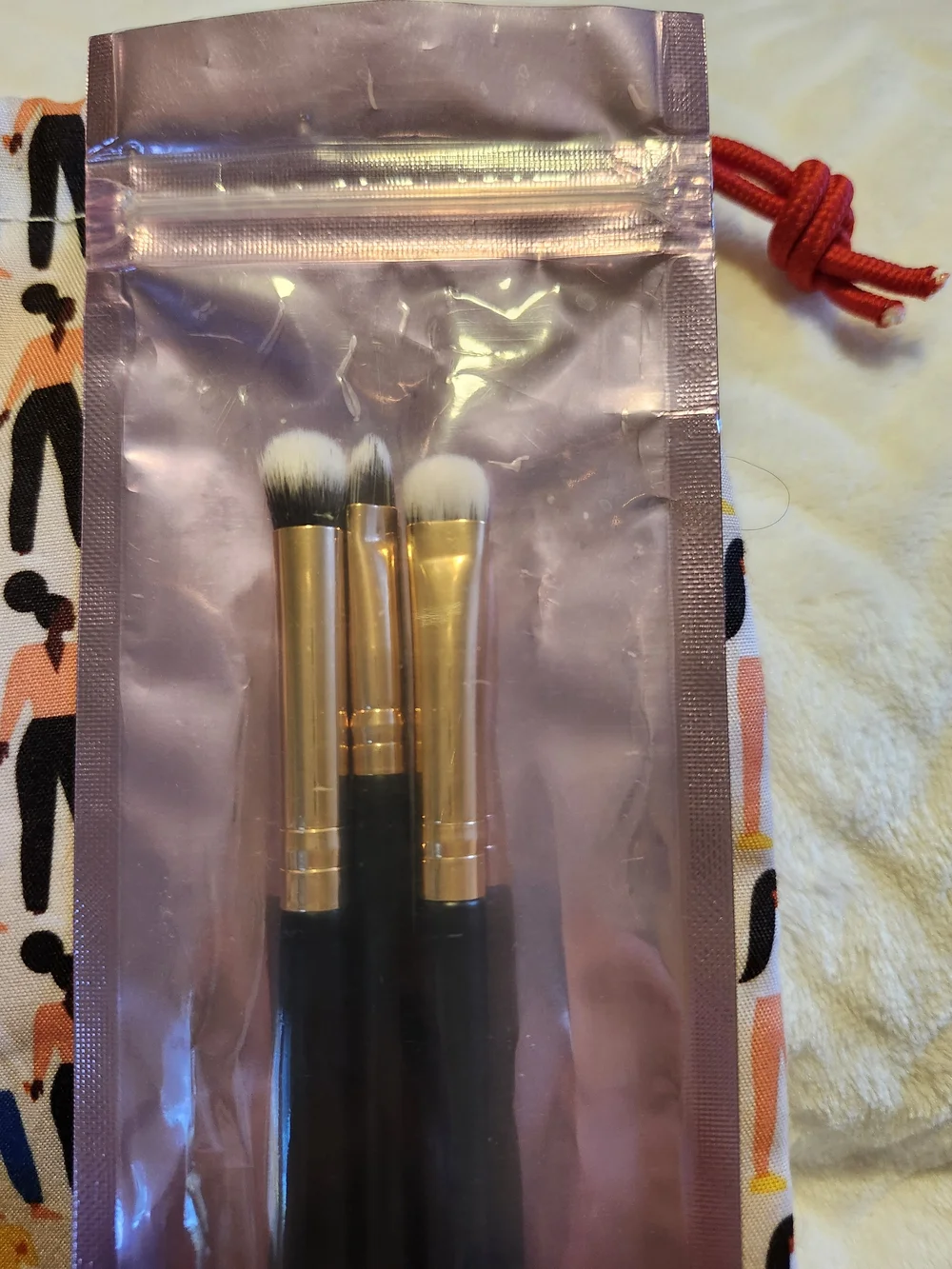 Beauty Bundle Of 7 Items - Hempz, Sephora, Morphe, Revolution